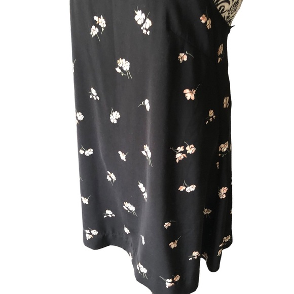 Oak and Fort Mini Dress - Picture 6 of 9